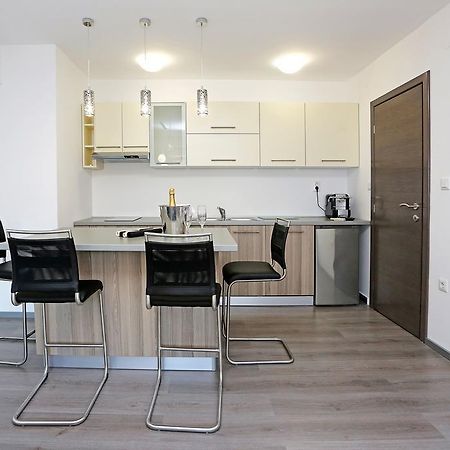 Apartment Travego II Osijek Bagian luar foto